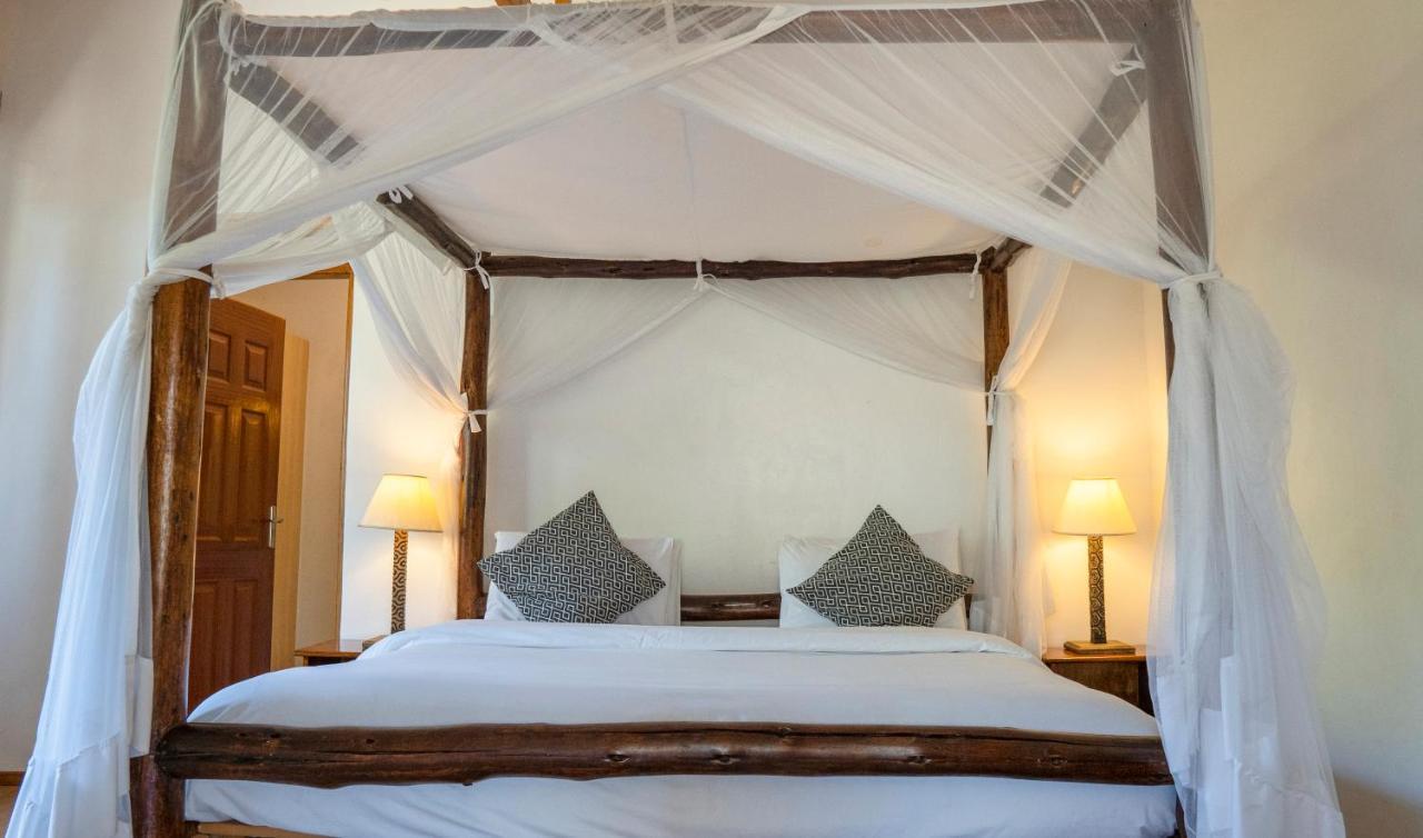 Black Wattle House Накуру Екстериор снимка